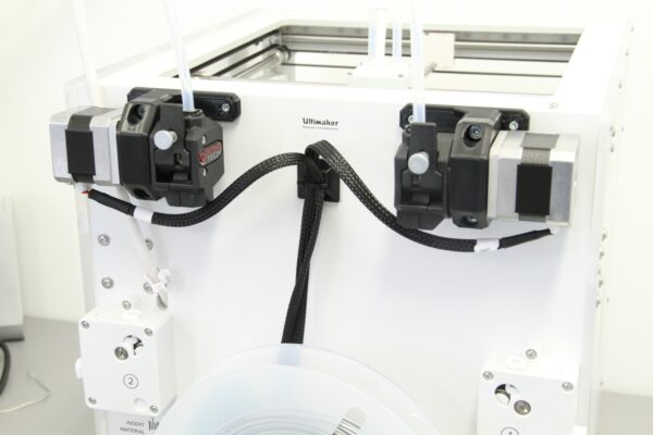 BondTech-QR-Ultimaker-3-Extruder-Kit-EXT-UM3-23817_2