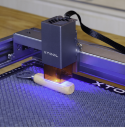 xTool-D1-10W-Higher-Accuracy-Diode-DIY-Laser-Engraving-und-Cutting-Machine-Spring-Limited-Edition-KA020128000-27661_4